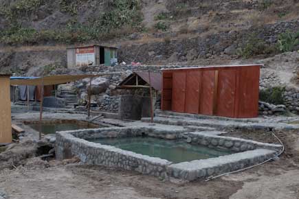 Chachapin kylpyl� Colca joen rannalla.
